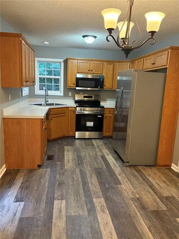 205 White Pine LN, Temple, GA 30179