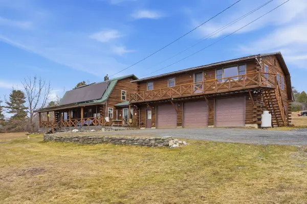 53 Kulas RD, Parkman, ME 04443