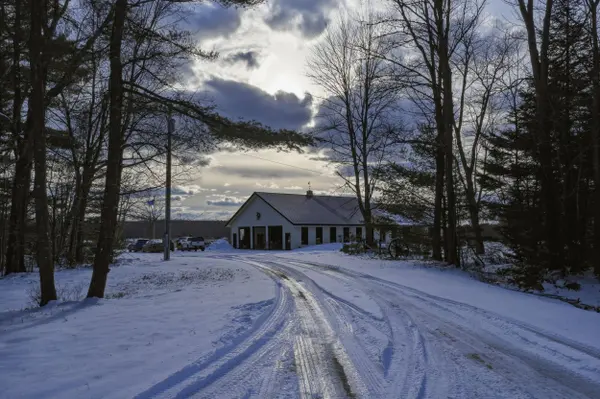 474 N Howland RD, Howland, ME 04448