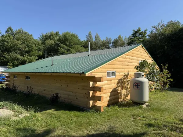 9 Sunrise Ridge RD, Milo, ME 04463