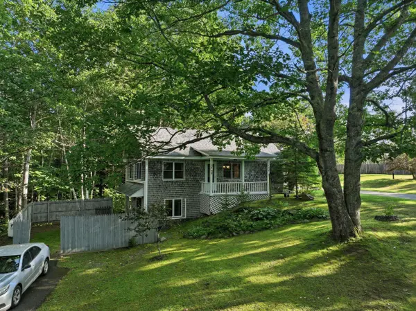 1058 S Mountain Valley HWY, Montville, ME 04941