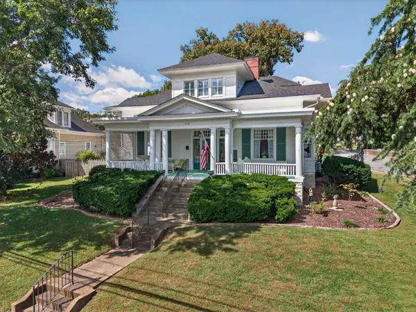 310 Mulberry Ave, Fayetteville, TN 37334