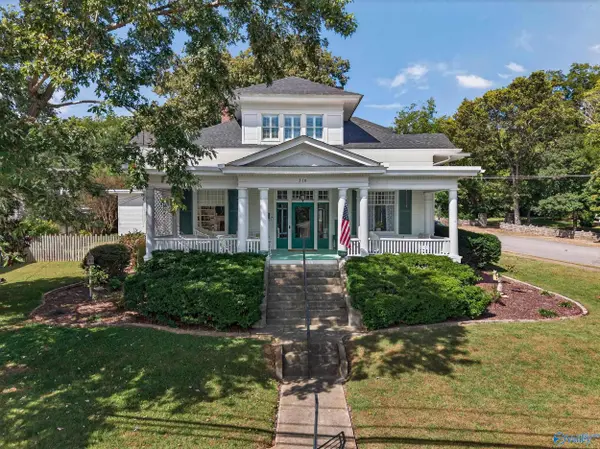 310 Mulberry Avenue, Fayetteville, TN 37334