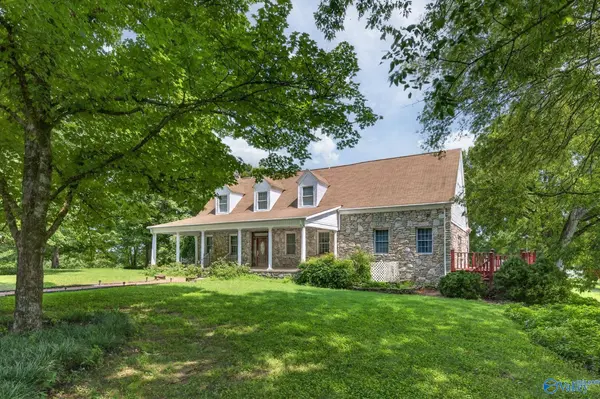 135 Clayton Lane, Fayetteville, TN 37334