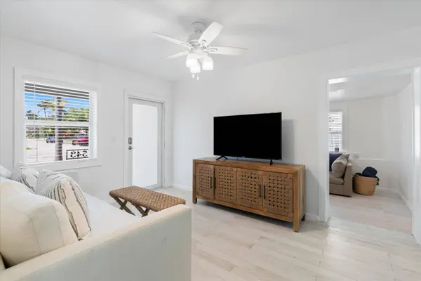 543 NE 3rd AVE, Delray Beach, FL 33444