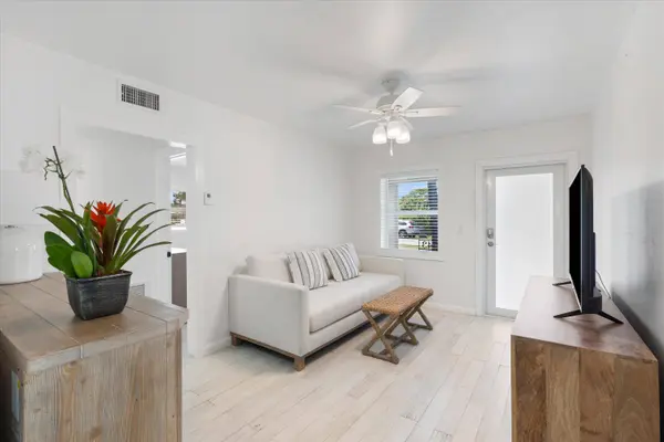 543 NE 3rd AVE, Delray Beach, FL 33444
