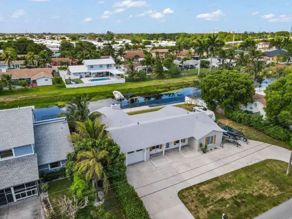 1051 SW 25th AVE, Boynton Beach, FL 33426