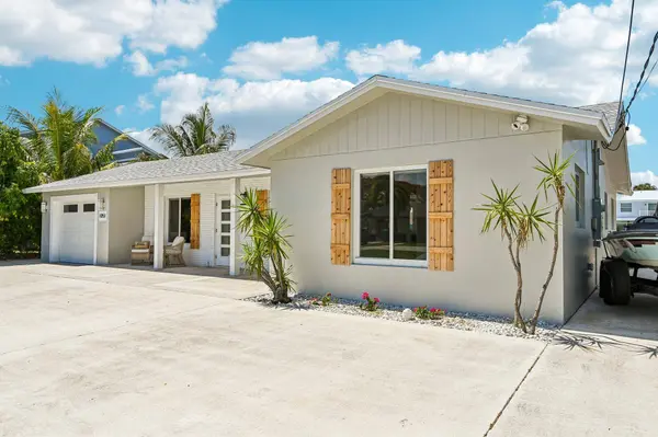 1051 SW 25th AVE, Boynton Beach, FL 33426