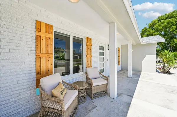 1051 SW 25th AVE, Boynton Beach, FL 33426