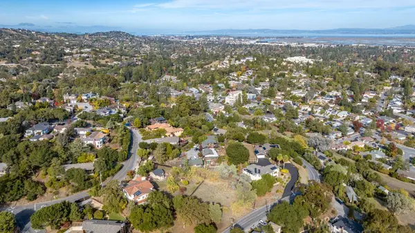 00 Canyon, Redwood City, CA 94062