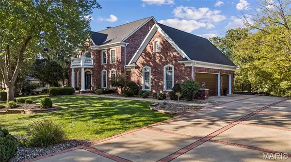 15 Windcastle DR, Unincorporated, MO 63304