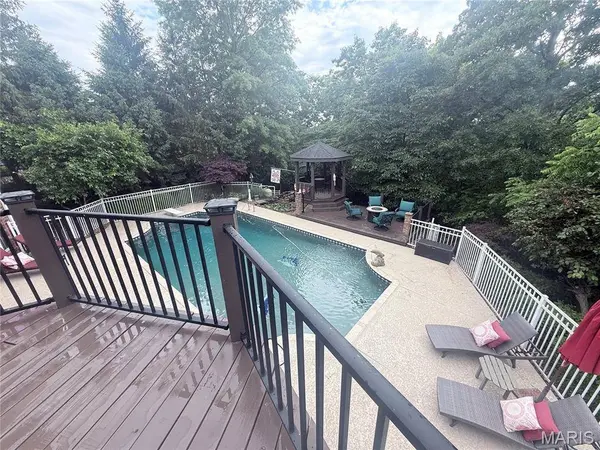 15 Windcastle DR, Unincorporated, MO 63304