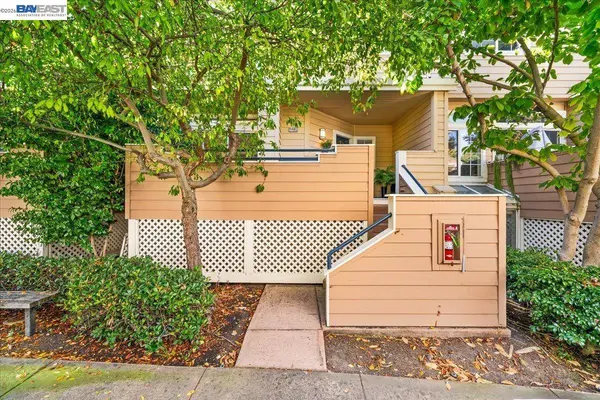 1148 La Rochelle Ter #C, Sunnyvale, CA 94089
