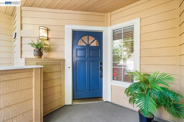 1148 La Rochelle Ter #C, Sunnyvale, CA 94089