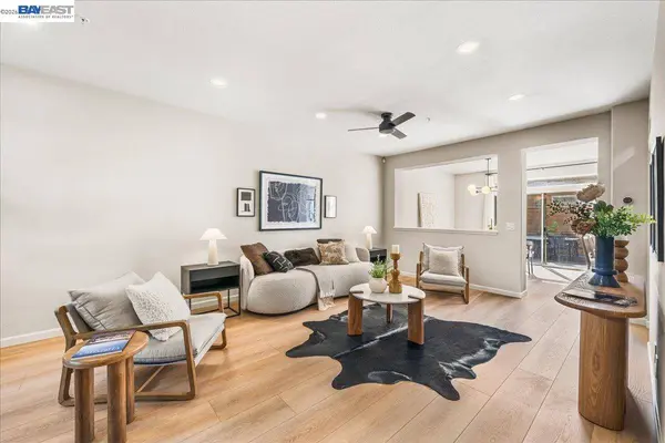 1148 La Rochelle Ter #C, Sunnyvale, CA 94089