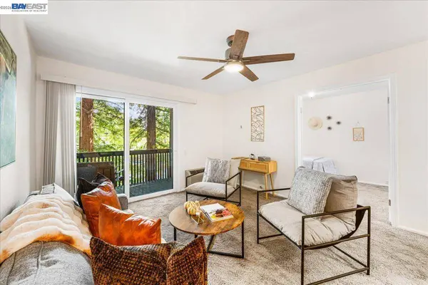 185 Sierra Dr #202