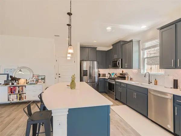 412 Arrowhead Vine ST, Leander, TX 78641