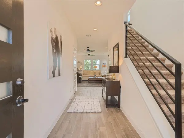 412 Arrowhead Vine ST, Leander, TX 78641