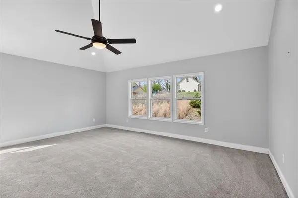 1226 Bloomsbury LN, Gainesville, GA 30501