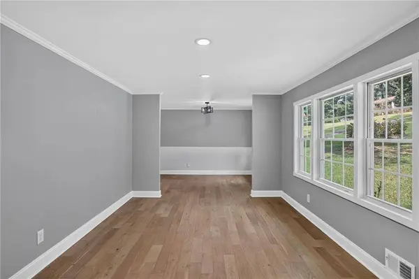 4373 Sun Valley BLVD, East Point, GA 30344
