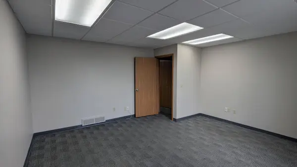 5310 E Main Street #202, Columbus, OH 43213
