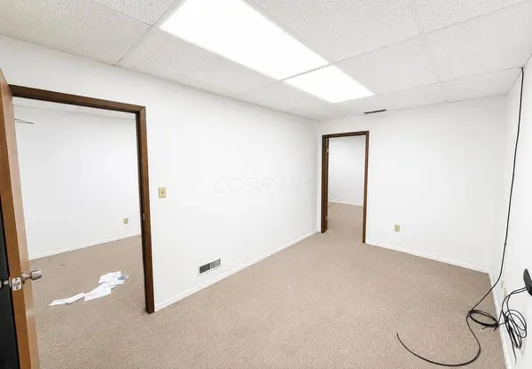 5310 E Main Street #100, Columbus, OH 43213