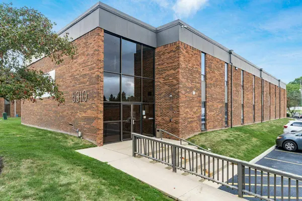 5310 E Main Street #214, Columbus, OH 43213