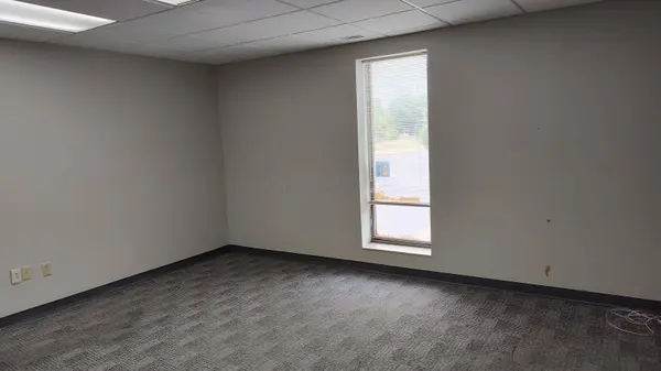 5310 E Main Street #200, Columbus, OH 43213