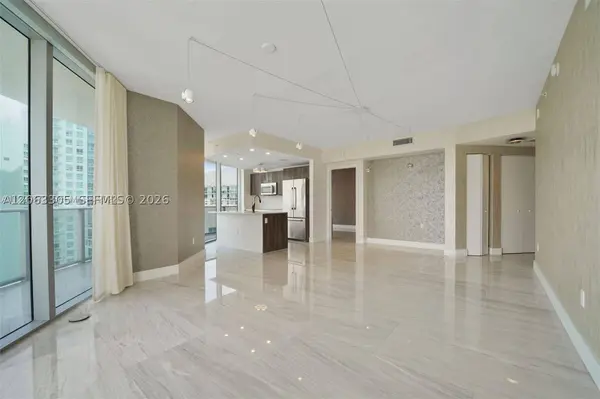 488 NE 18th St #3701, Miami, FL 33132