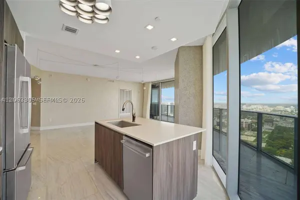 488 NE 18th St #3701, Miami, FL 33132