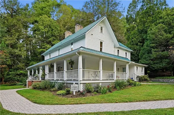 404 Old Bristol RD, Boone, NC 28607