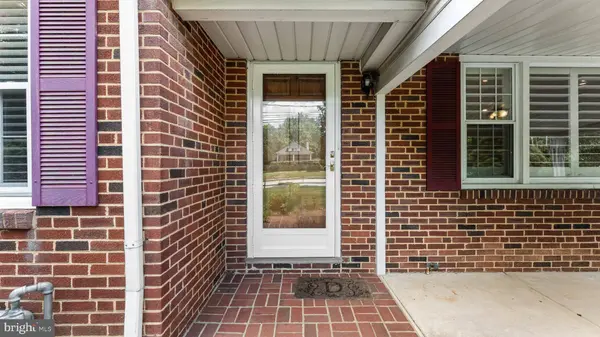 1822 FOULK RD, Wilmington, DE 19810
