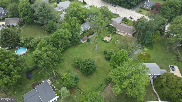 1822 FOULK RD, Wilmington, DE 19810