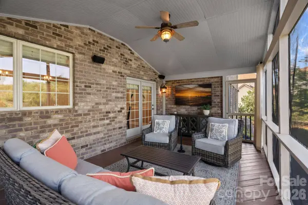 817 Wheatfield DR, Waxhaw, NC 28173