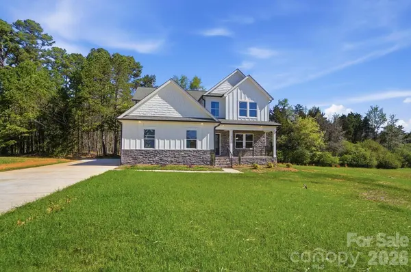 609 Muirfield DR, Albemarle, NC 28001