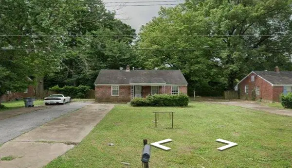 1839 DUPONT AVE