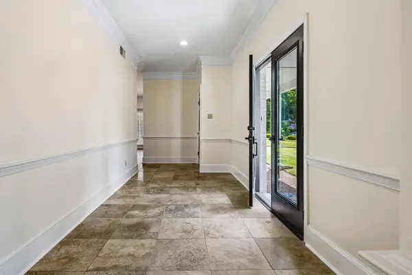 178 S GROVE PARK RD, Memphis, TN 38117