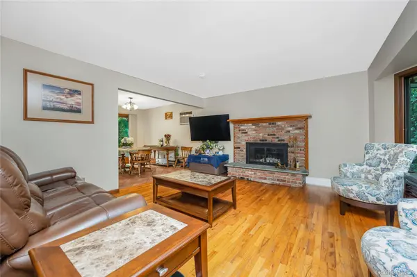 21 Sams PATH, Rocky Point, NY 11778