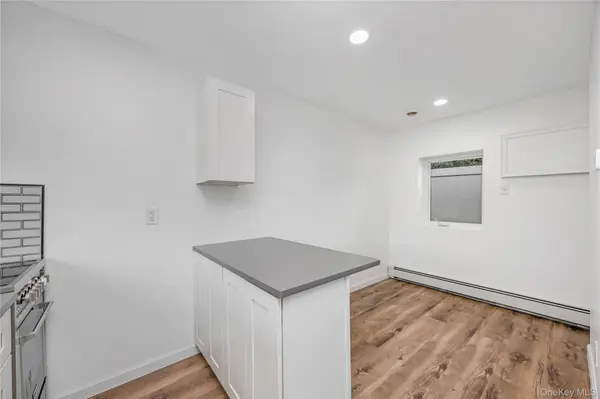 29 Tyler ST #5, Rocky Point, NY 11778