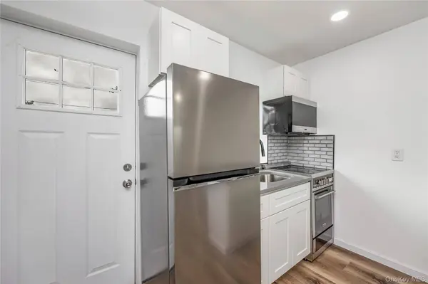 29 Tyler ST #5, Rocky Point, NY 11778
