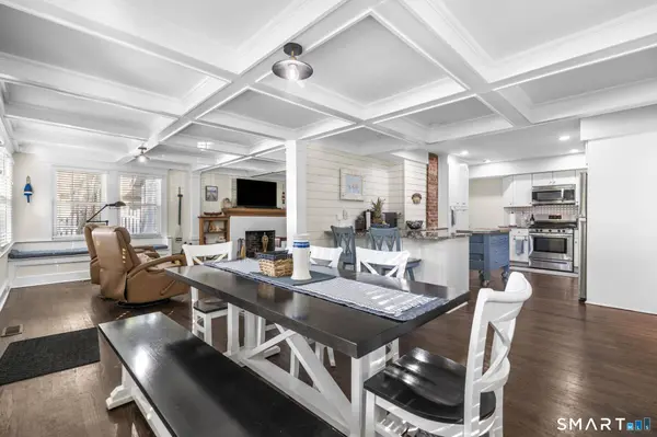 20 Bradley Avenue, Branford, CT 06405
