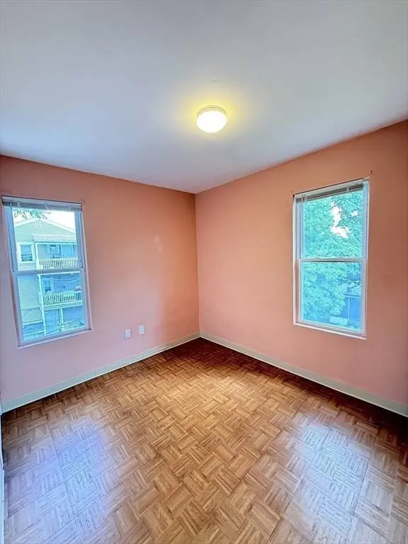 154 Stanwood St #3, Boston, MA 02121