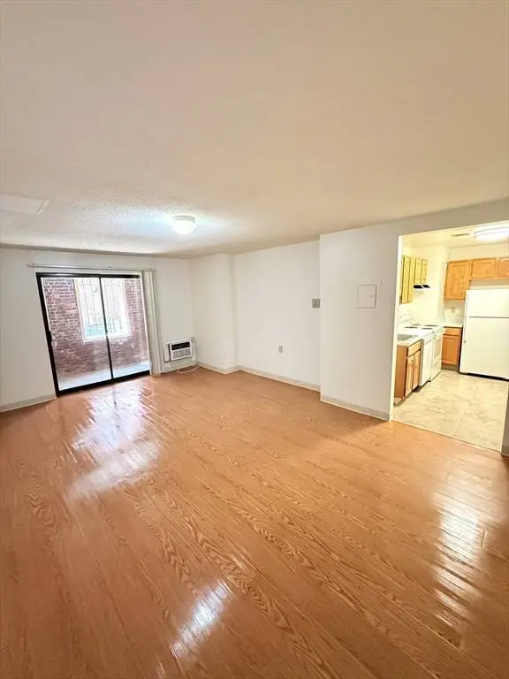 78 Westland Avenue #G4