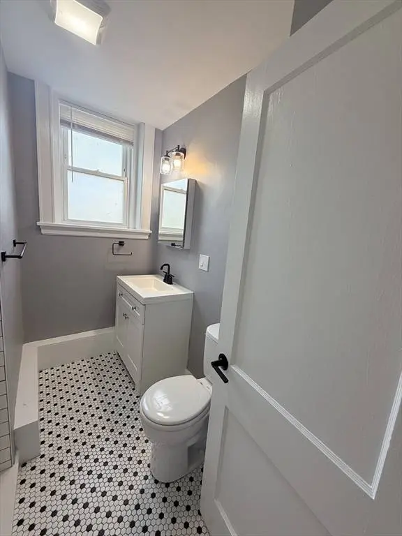 840 Massachusetts Ave #19, Arlington, MA 02476