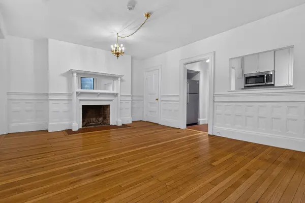 362 Commonwealth Ave #4D, Boston, MA 02115