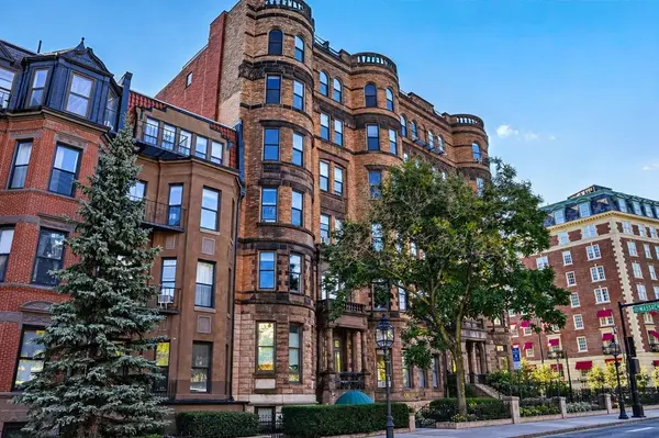 362 Commonwealth Ave #4D