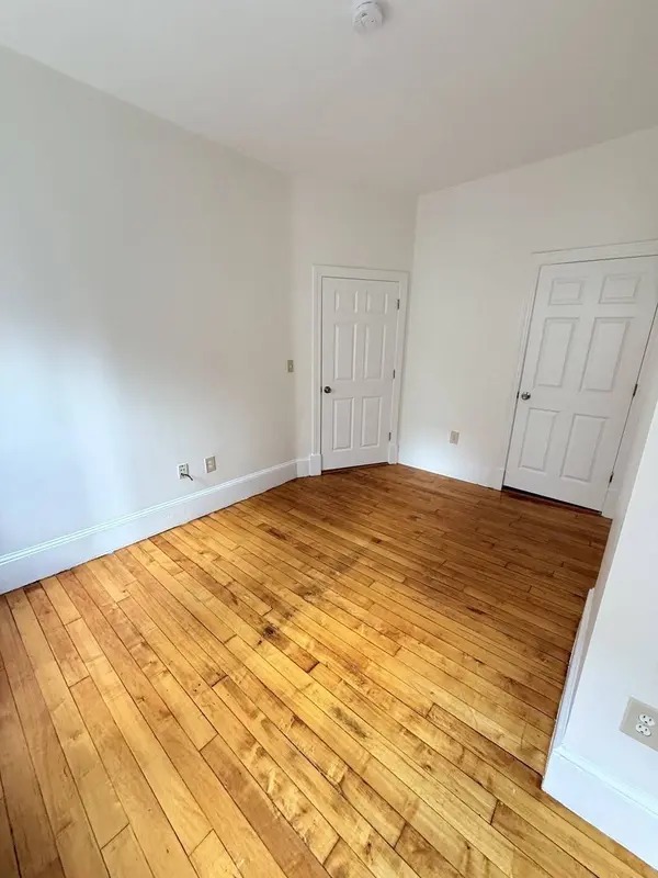 21 Hemenway St #3, Boston, MA 02115