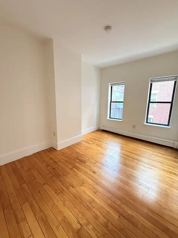 21 Hemenway St #3, Boston, MA 02115
