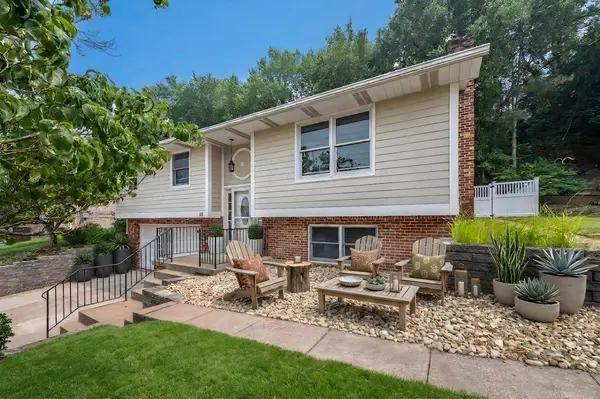 45 Florence DR, Green Tree, PA 15220