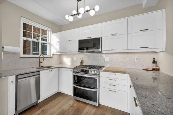 144 N Dithridge ST #301, Oakland, PA 15213